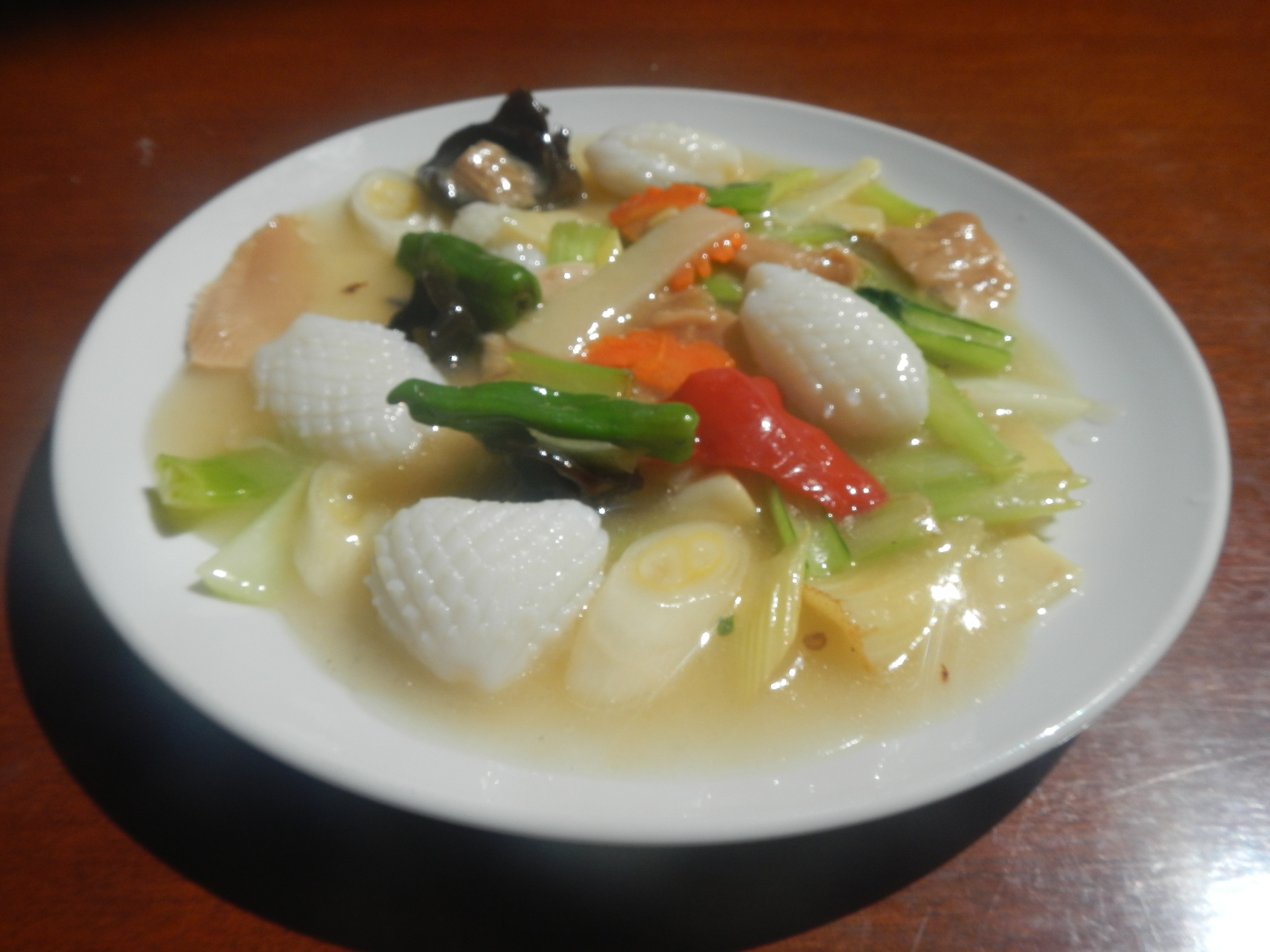 彩菜炒魷魚 (いろどり野菜とイカのあっさり炒め)
