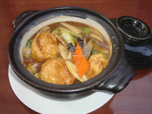 蠔油豆腐 (広東風厚揚げ豆腐オイスターソース土鍋煮)