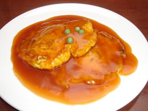 芙蓉蟹 (ふんわりカニ玉甘酢あんかけ)