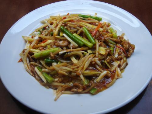 魚香肉絲 (四川風豚肉の細切り甘辛炒め)